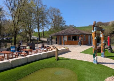 Terrasse - Adventure Minigolf Bochum
