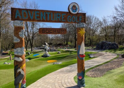 Torbogen - Adventure Minigolf Bochum